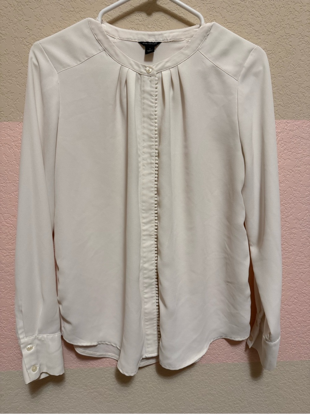 Ann Taylor Women's Cream Button-Front Blouse